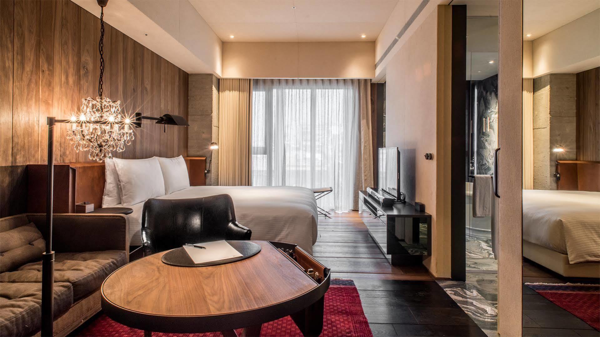 Hotel Proverbs Тайпей Екстериор снимка