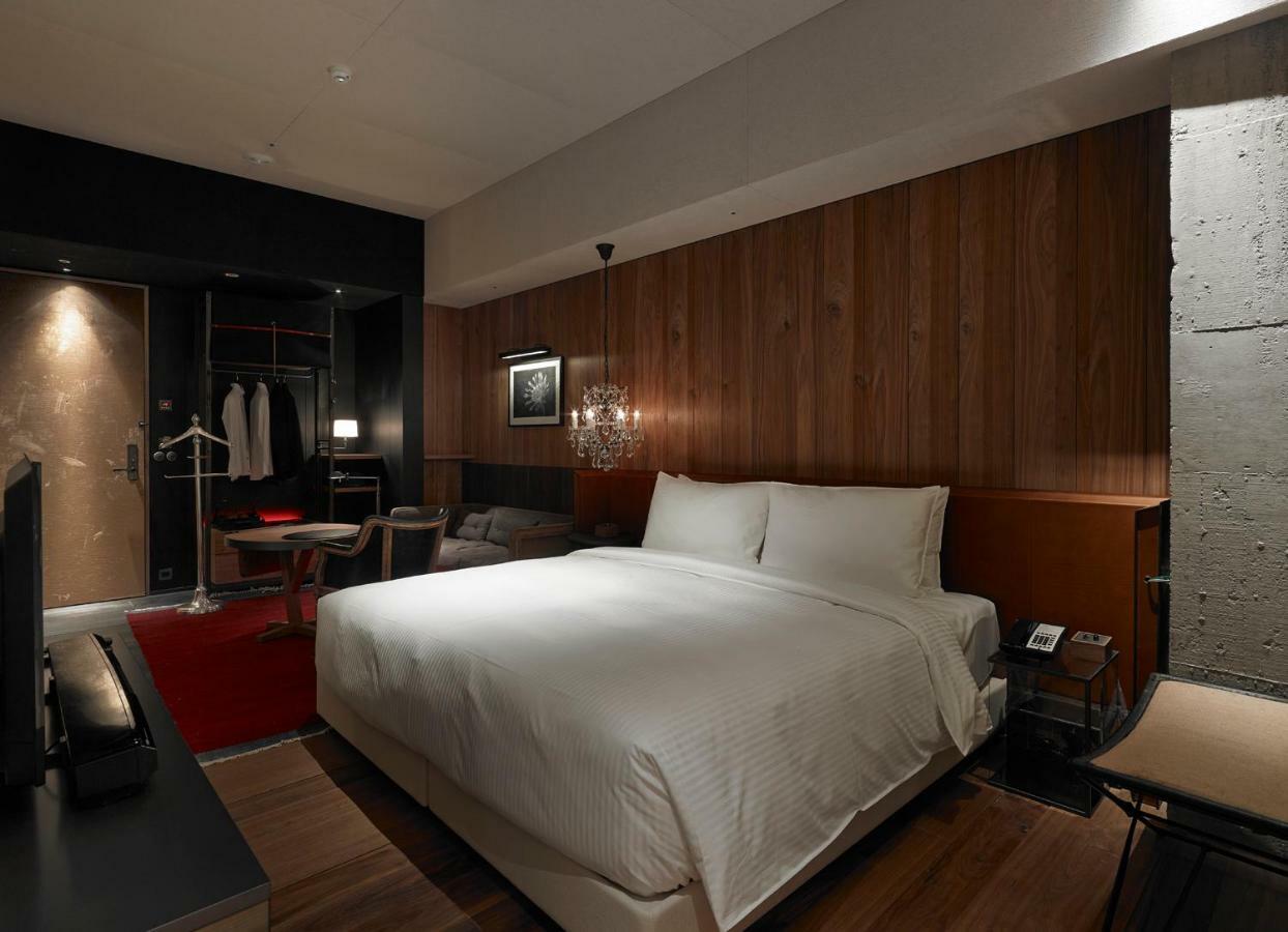 Hotel Proverbs Тайпей Екстериор снимка